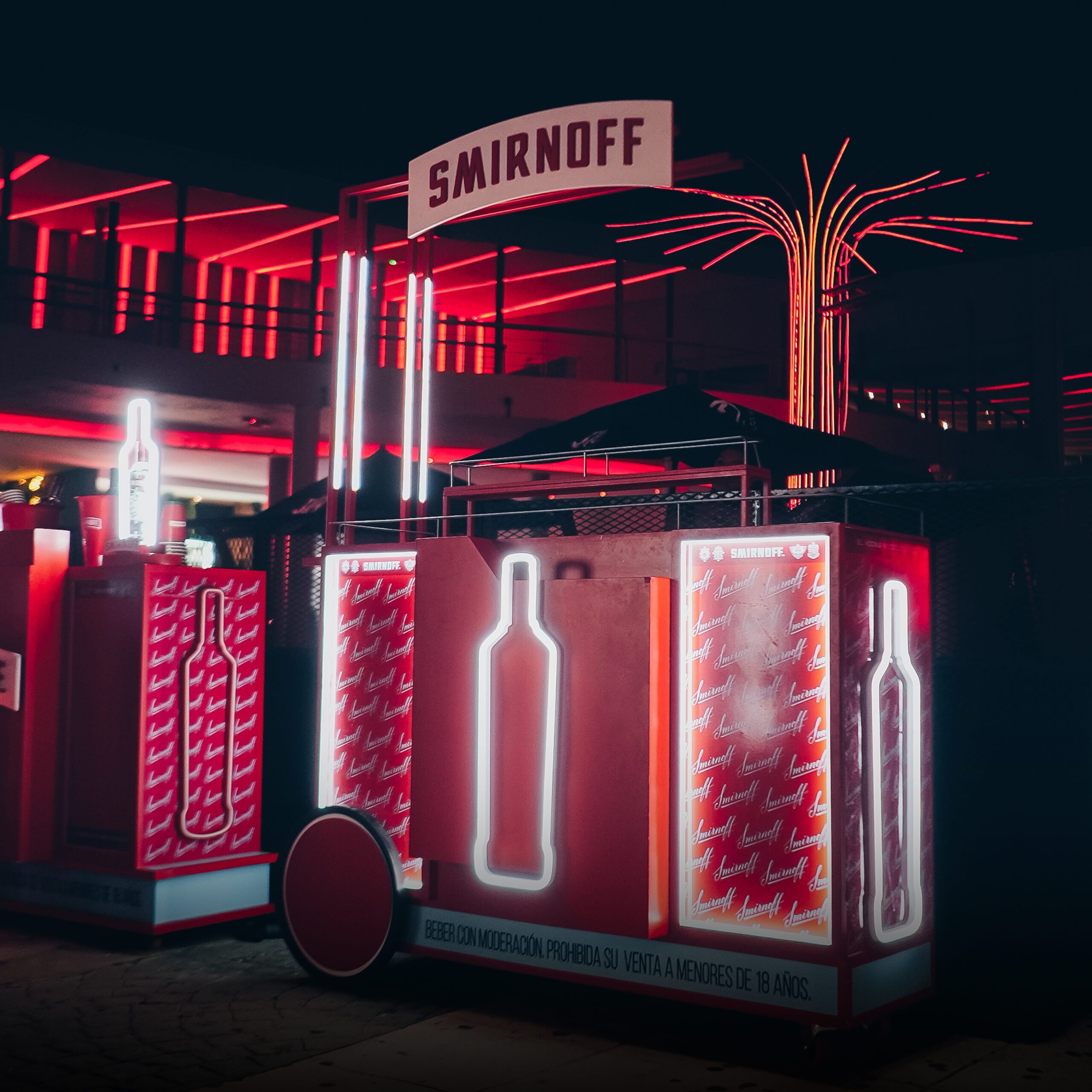 SMIRNOFF EN PUEBLO LIMITE