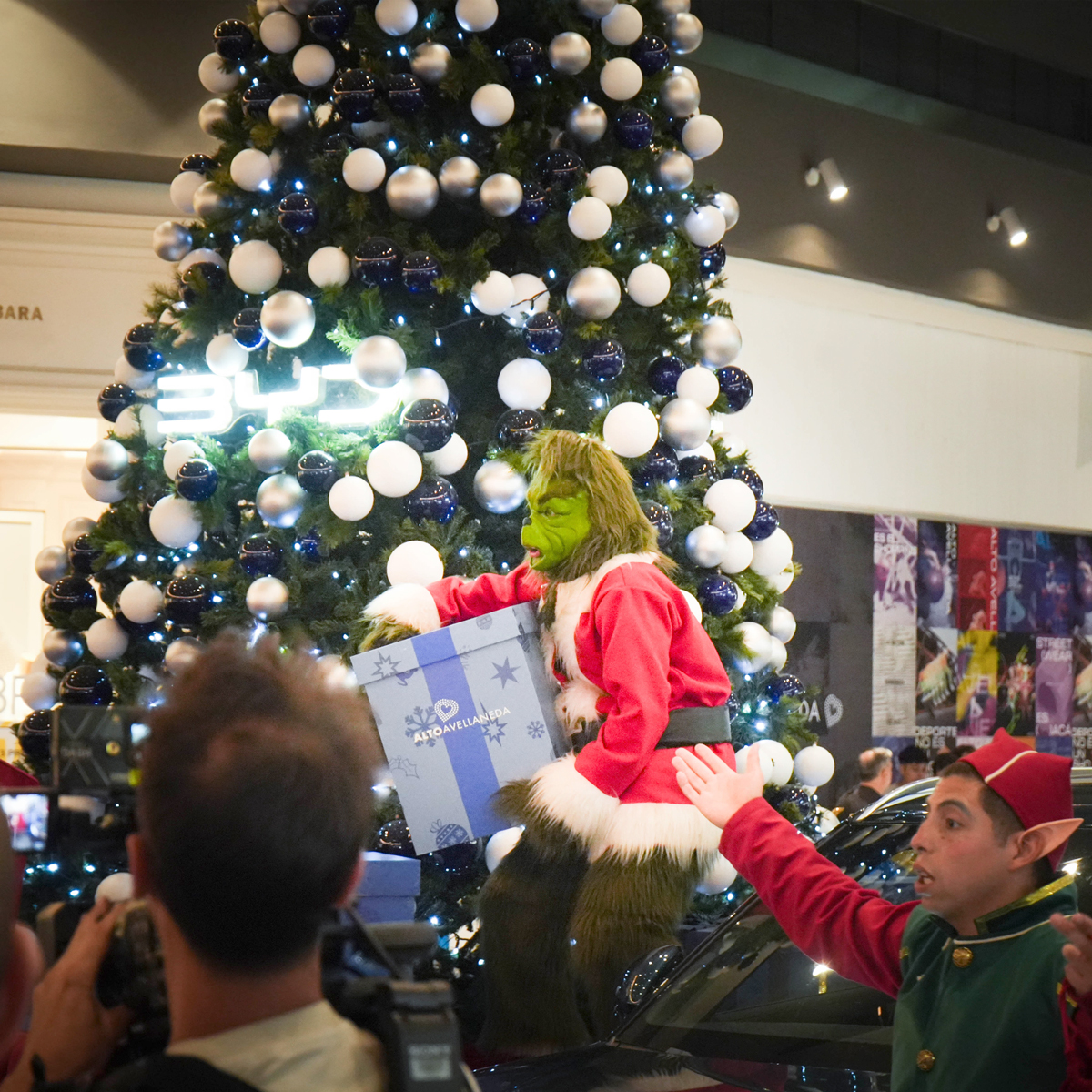 NOCHE DE LOS SHOPPING